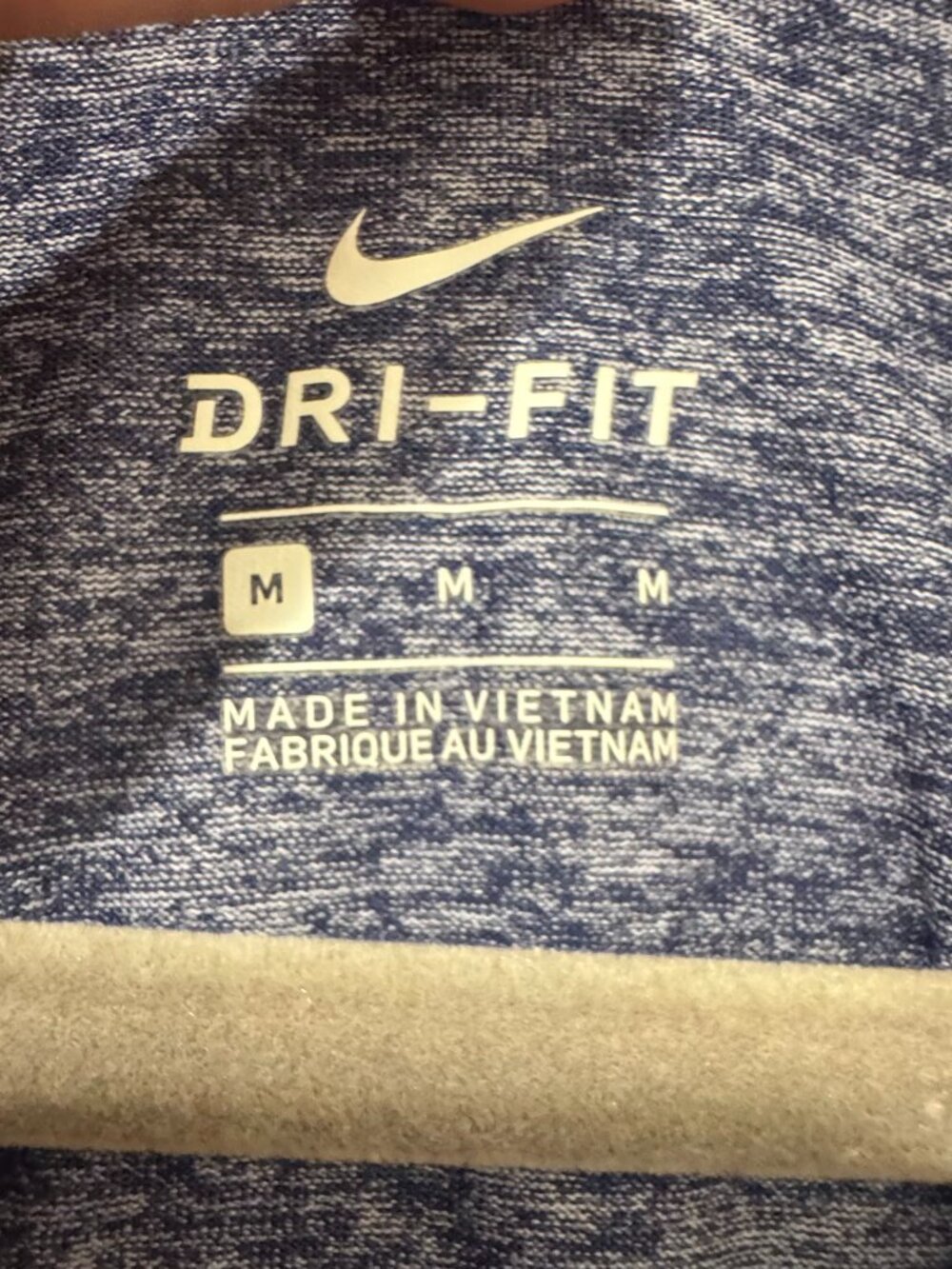 Nike Dri-FIT Heather Blue V-Neck Tee – Women’s M 💙🔥 - Picture 7 of 9